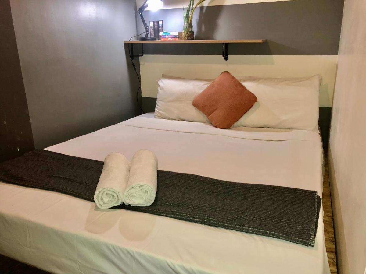 曼谷 米库旅舍酒店 外观 照片