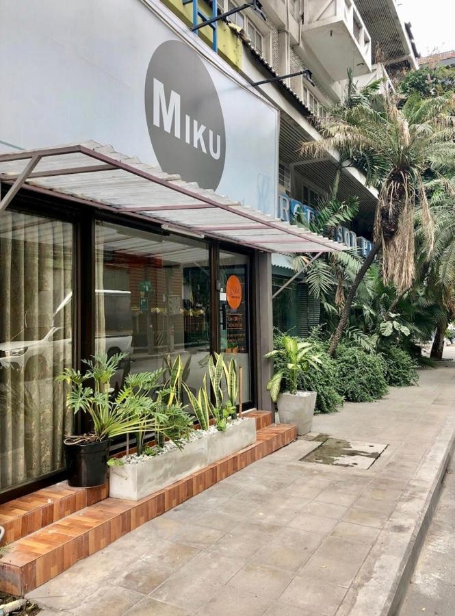 曼谷 米库旅舍酒店 外观 照片