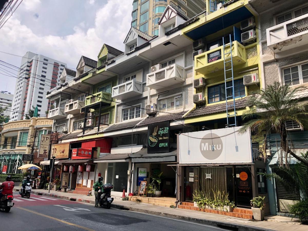 曼谷 米库旅舍酒店 外观 照片