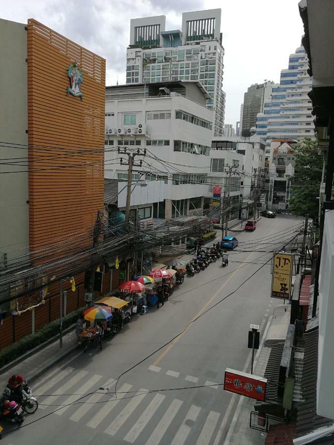 曼谷 米库旅舍酒店 外观 照片