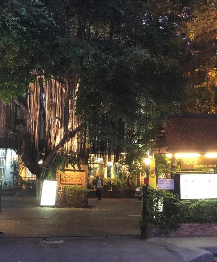 曼谷 米库旅舍酒店 外观 照片