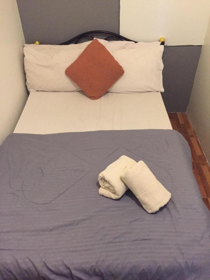 曼谷 米库旅舍酒店 外观 照片
